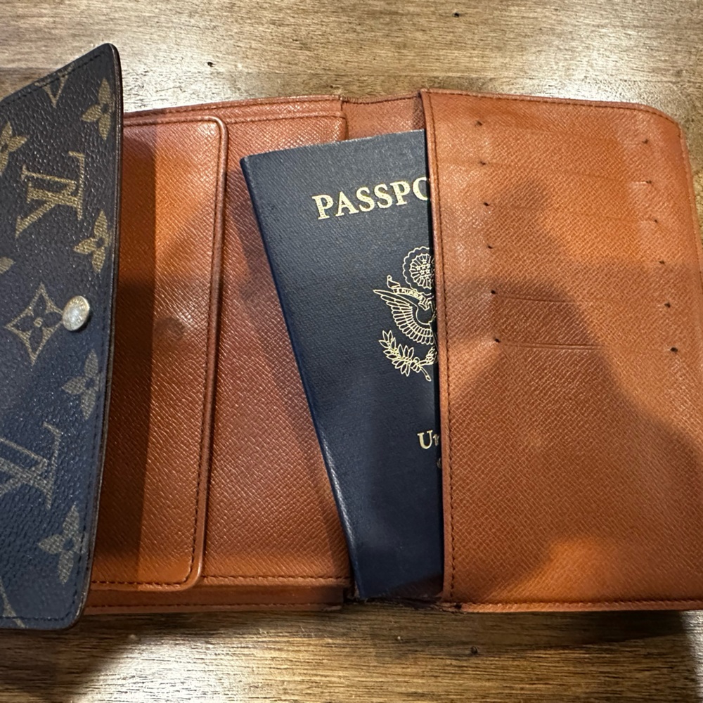 Louis Vuitton International Wallet